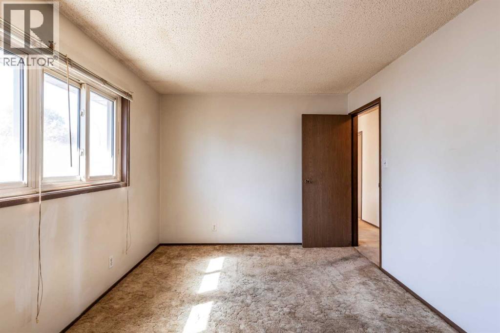 89 Sandford Crescent Se, Medicine Hat, Alberta  T1B 3K1 - Photo 11 - A2301880