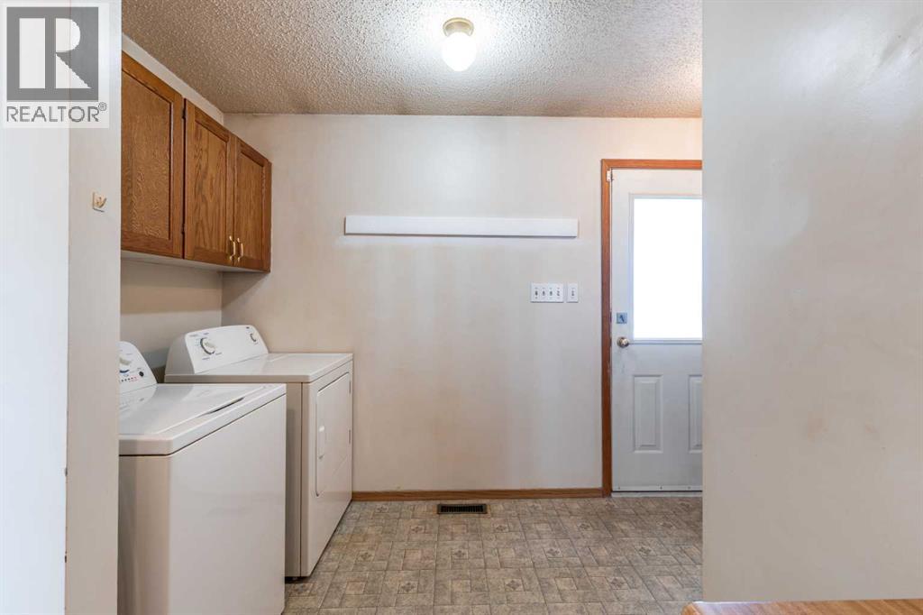 89 Sandford Crescent Se, Medicine Hat, Alberta  T1B 3K1 - Photo 20 - A2301880