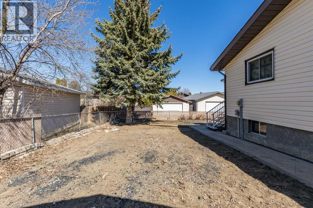 89 Sandford Crescent Se, Medicine Hat, Alberta  T1B 3K1 - Photo 35 - A2301880