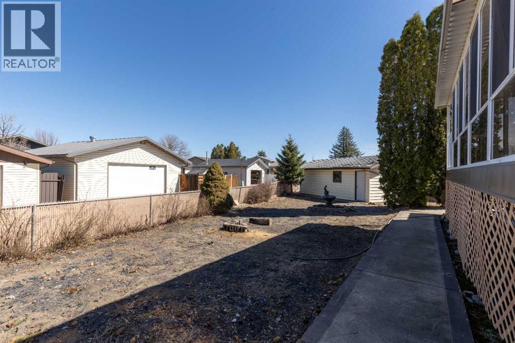 89 Sandford Crescent Se, Medicine Hat, Alberta  T1B 3K1 - Photo 38 - A2301880