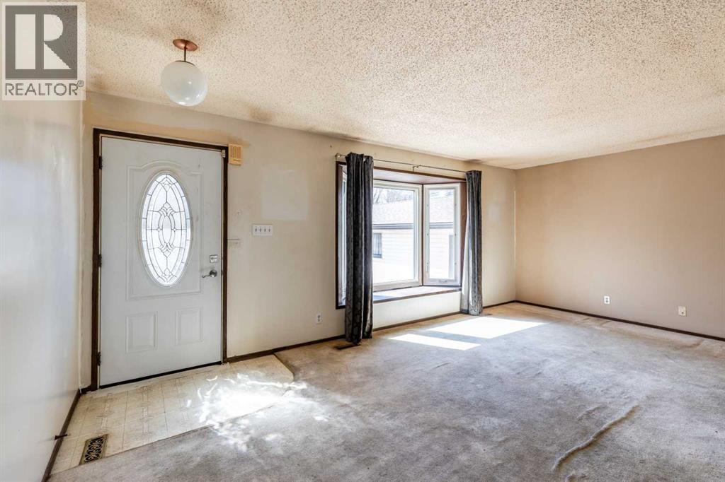 89 Sandford Crescent Se, Medicine Hat, Alberta  T1B 3K1 - Photo 5 - A2301880