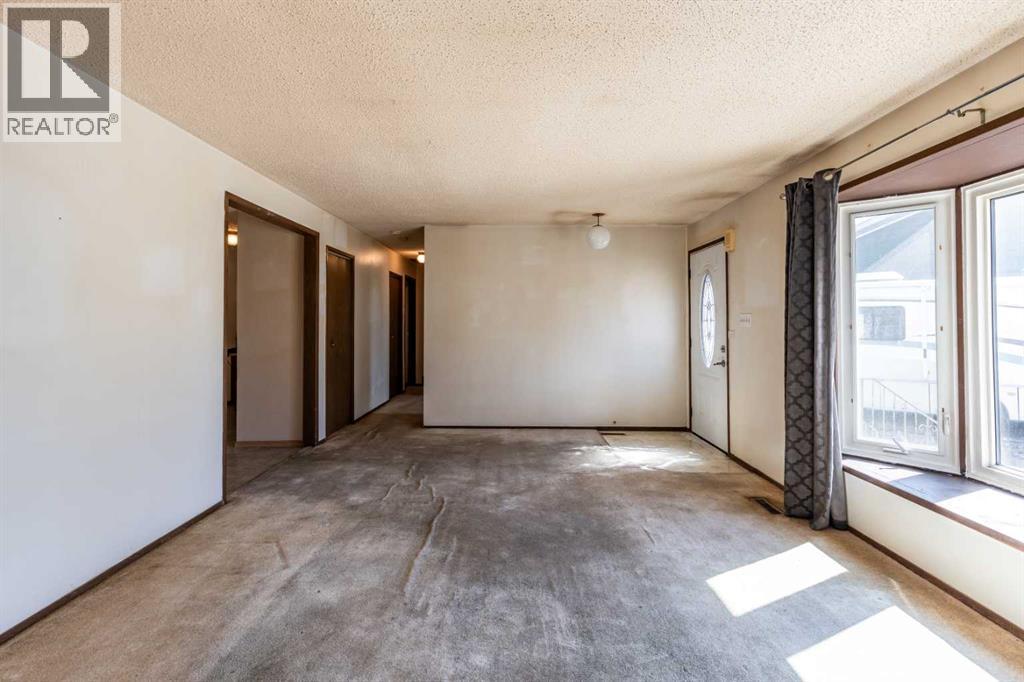 89 Sandford Crescent Se, Medicine Hat, Alberta  T1B 3K1 - Photo 8 - A2301880