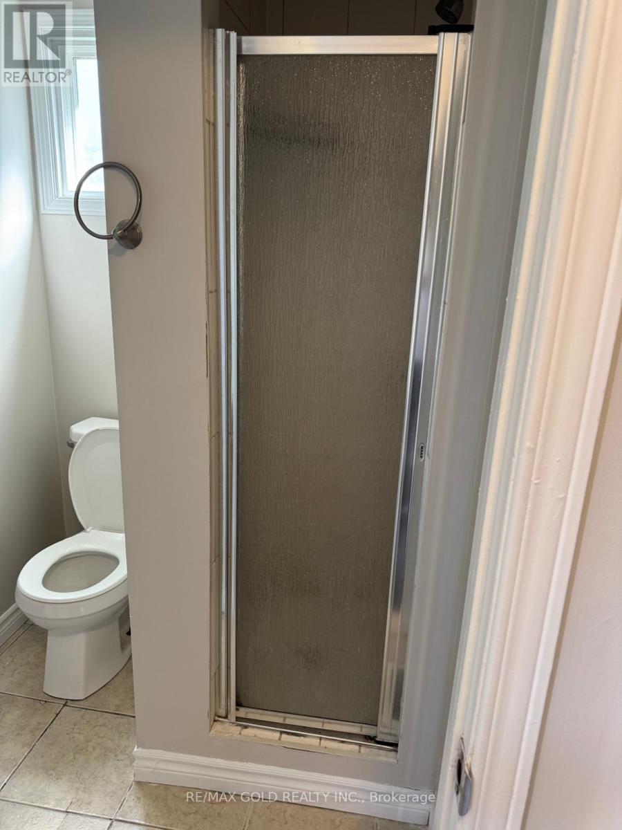 5 Ravenswood Drive, Brampton, Ontario  L6Y 3Y5 - Photo 9 - W13026724