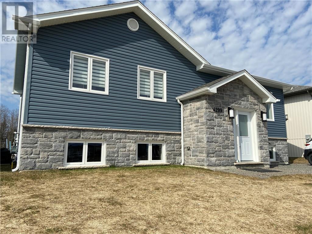 4299 Larocque Street, Hanmer, Ontario  P3P 0C9 - Photo 5 - 2127259