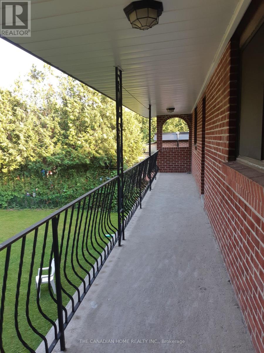 76 Westona Street, Toronto, Ontario  M9P 2Y3 - Photo 11 - W13031156