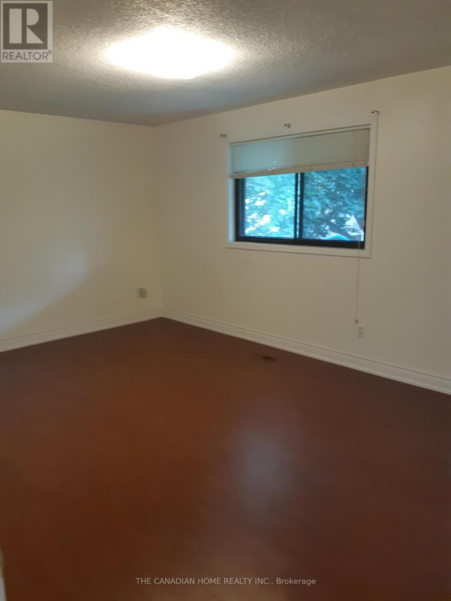 76 Westona Street, Toronto, Ontario  M9P 2Y3 - Photo 6 - W13031156