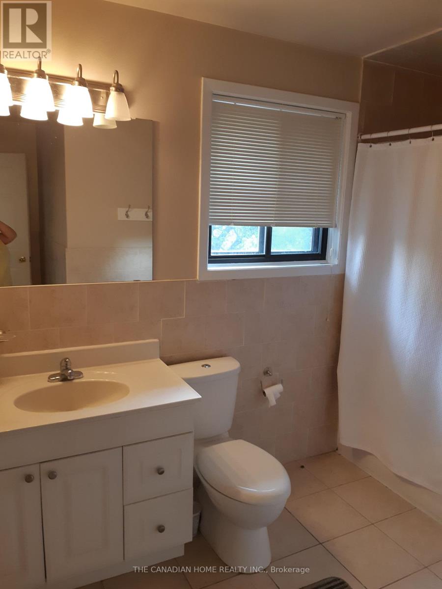 76 Westona Street, Toronto, Ontario  M9P 2Y3 - Photo 7 - W13031156