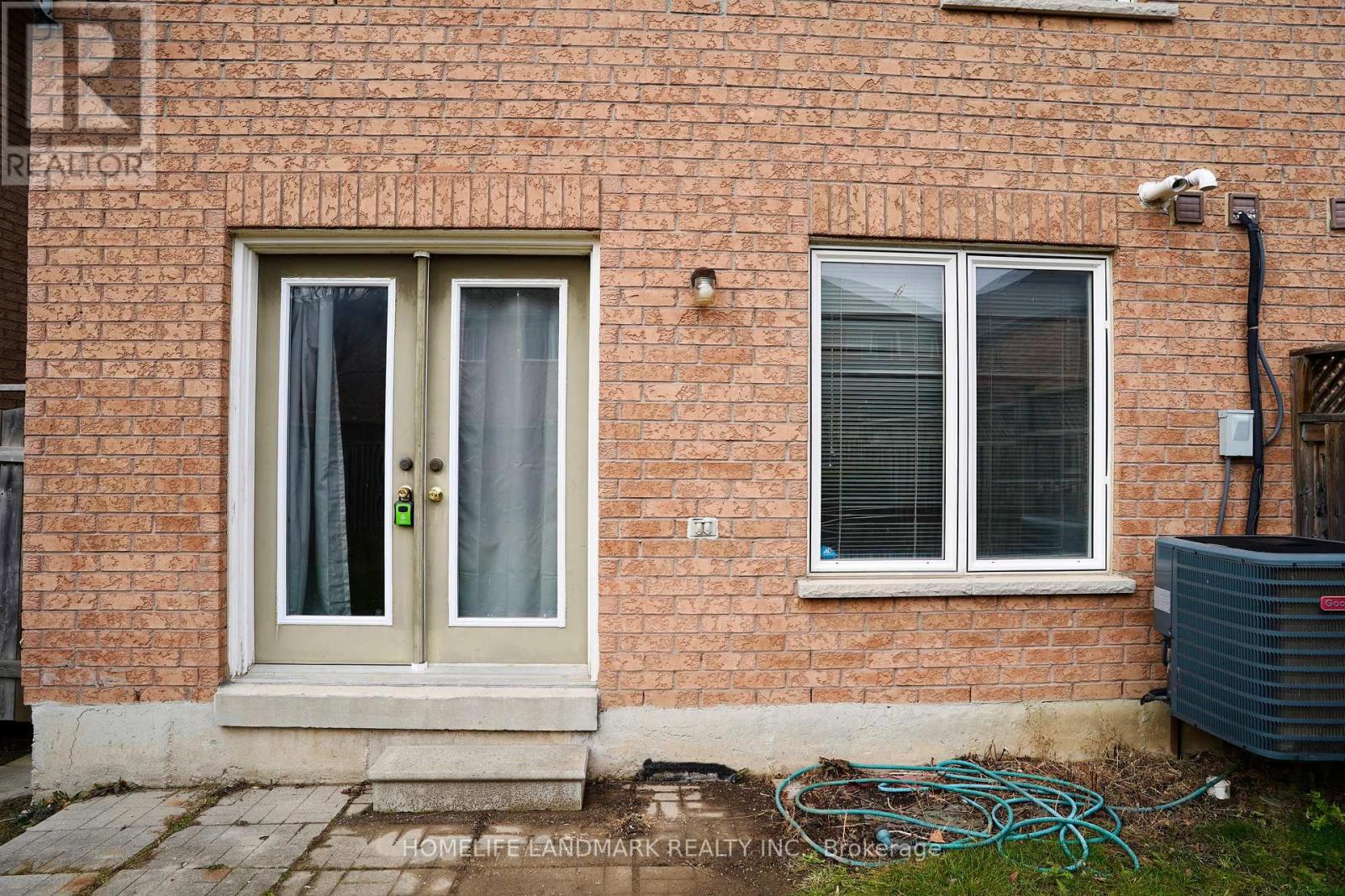 3406 Southwick Street, Mississauga, Ontario  L5M 7L5 - Photo 3 - W13031160