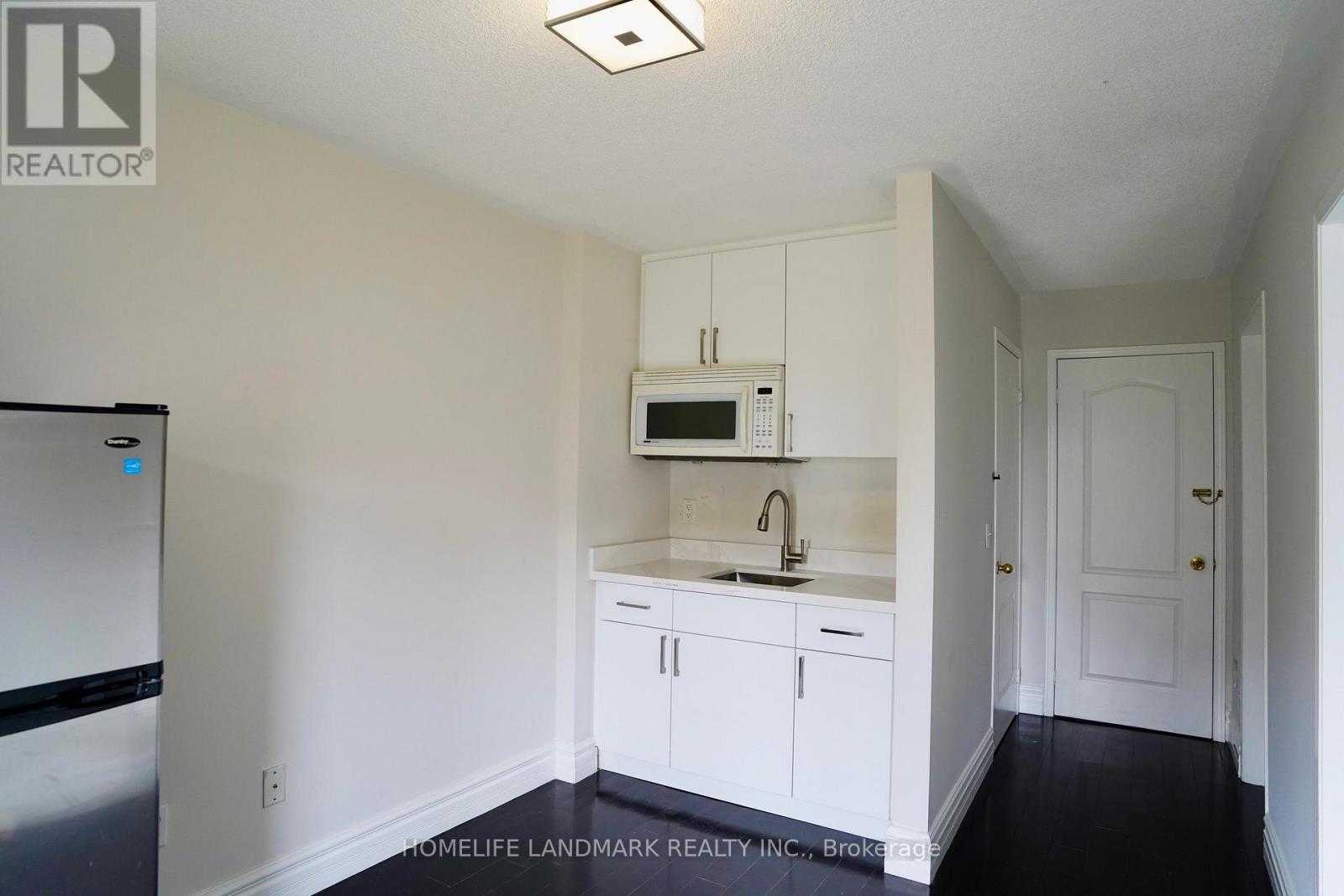 3406 Southwick Street, Mississauga, Ontario  L5M 7L5 - Photo 6 - W13031160