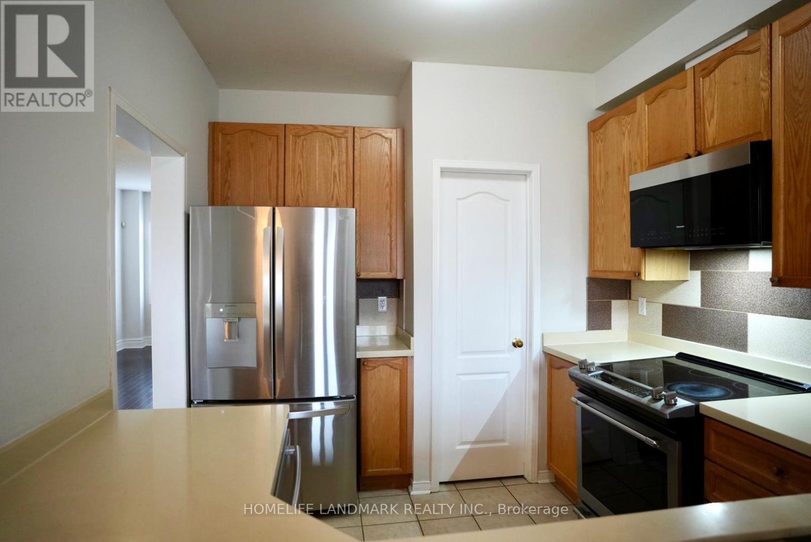 3406 Southwick Street, Mississauga, Ontario  L5M 7L5 - Photo 8 - W13031160