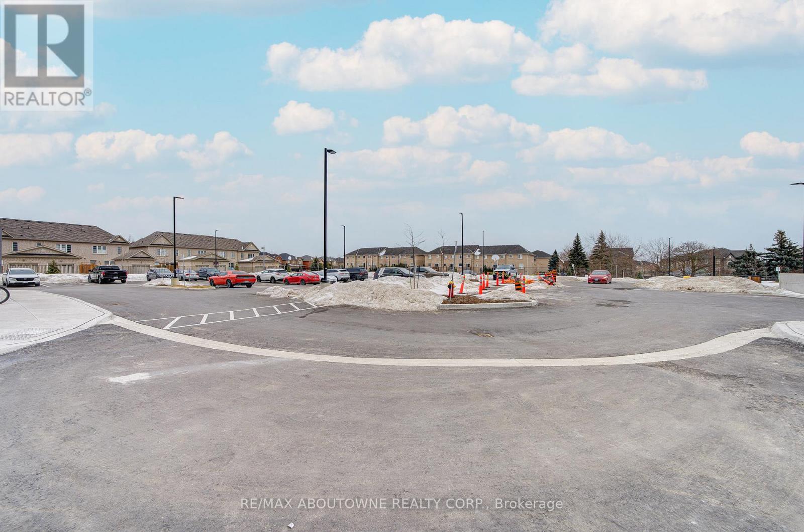 604 - 2333 Khalsa Gate, Oakville, Ontario  L6M 0X7 - Photo 4 - W13031188