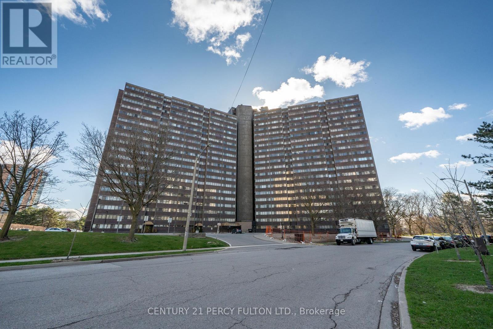 PH 12 - 11 WINCOTT DRIVE, Toronto, Ontario