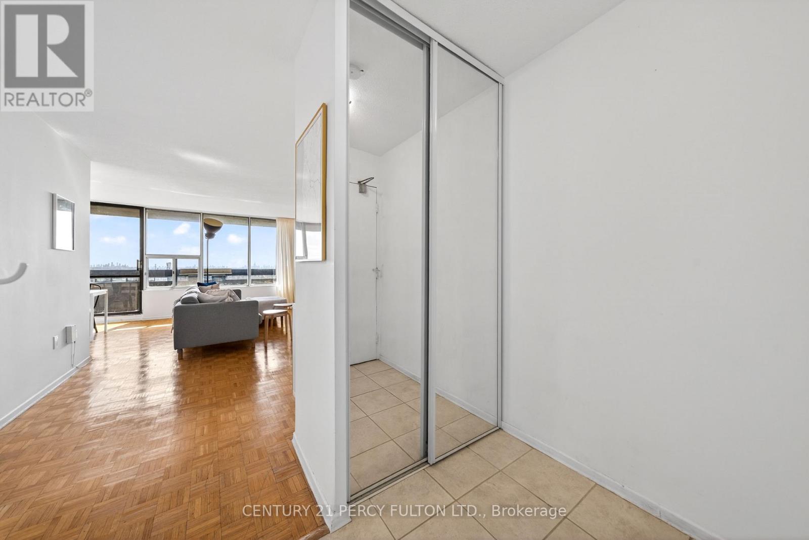 Ph 12 - 11 Wincott Drive, Toronto, Ontario  M9R 2R9 - Photo 18 - W13031198