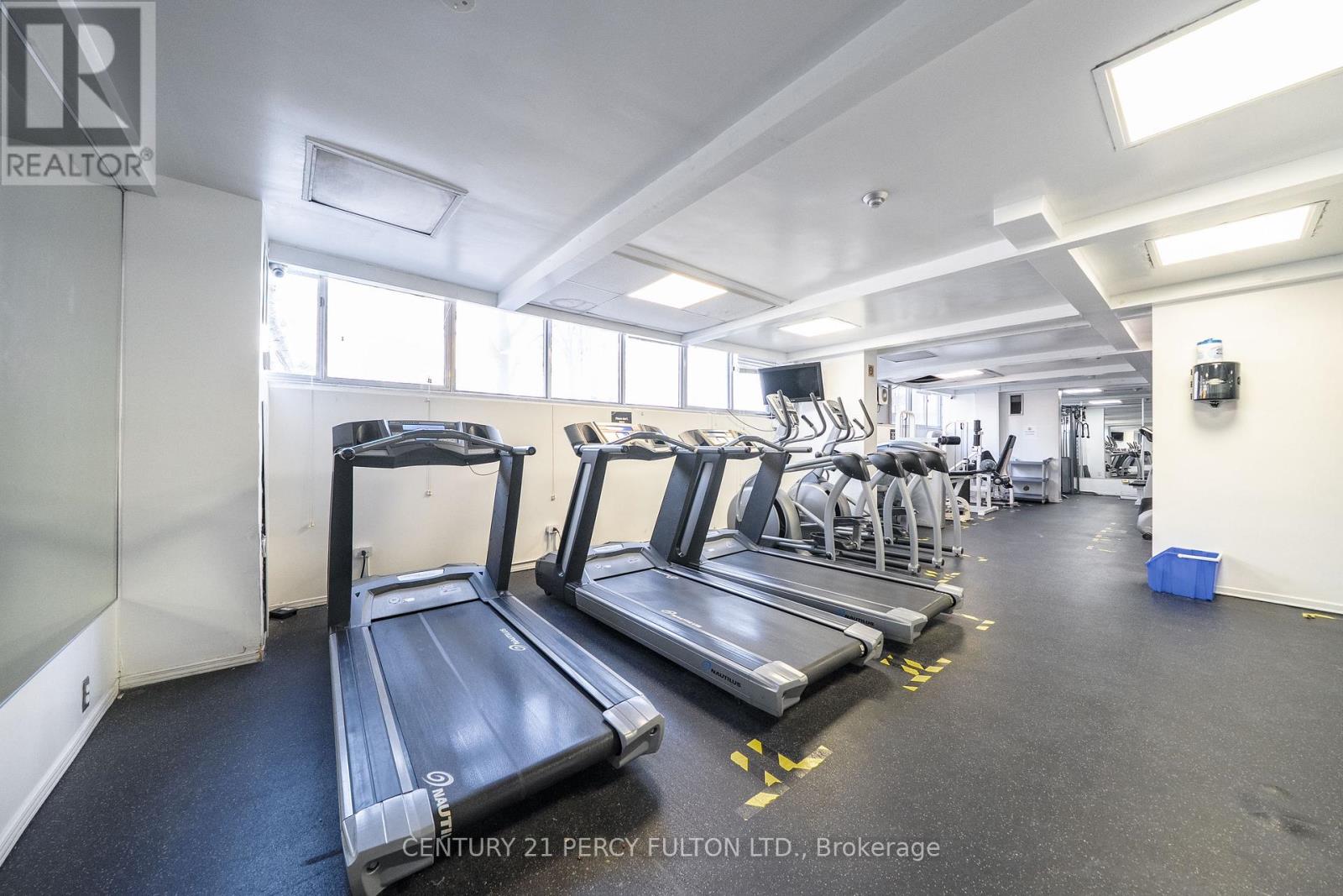 Ph 12 - 11 Wincott Drive, Toronto, Ontario  M9R 2R9 - Photo 35 - W13031198