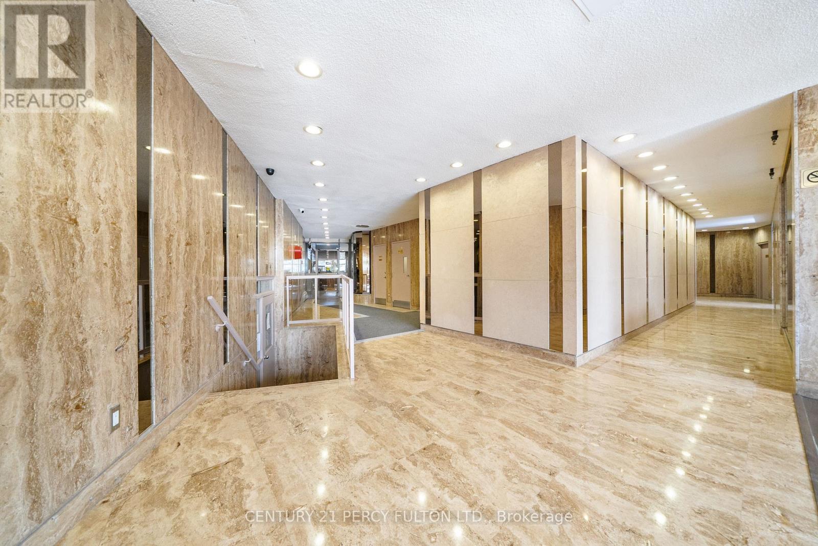 Ph 12 - 11 Wincott Drive, Toronto, Ontario  M9R 2R9 - Photo 6 - W13031198