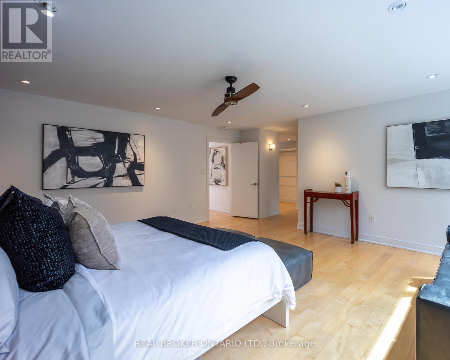 88 South Kingsway Way, Toronto, Ontario  M6S 3T3 - Photo 25 - W13031204