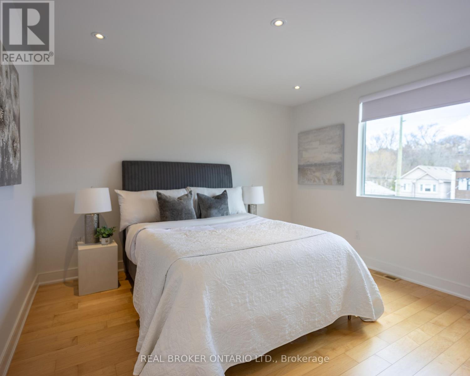 88 South Kingsway Way, Toronto, Ontario  M6S 3T3 - Photo 32 - W13031204