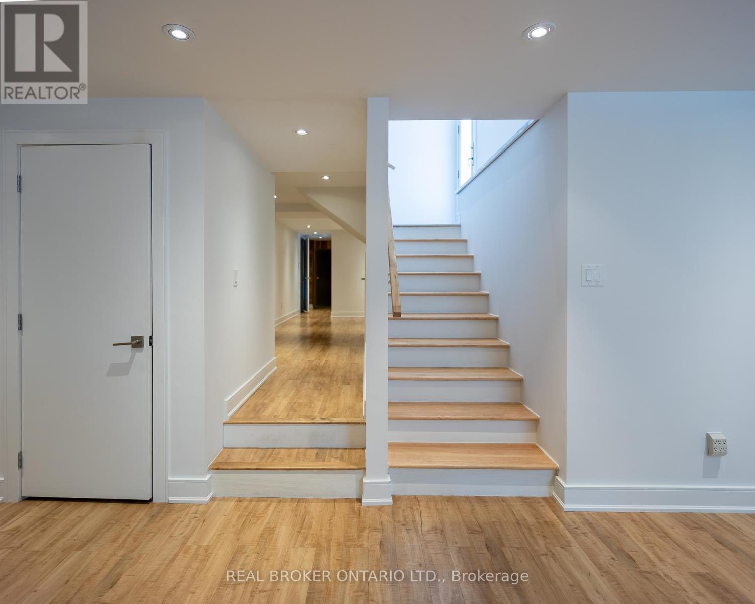 88 South Kingsway Way, Toronto, Ontario  M6S 3T3 - Photo 37 - W13031204