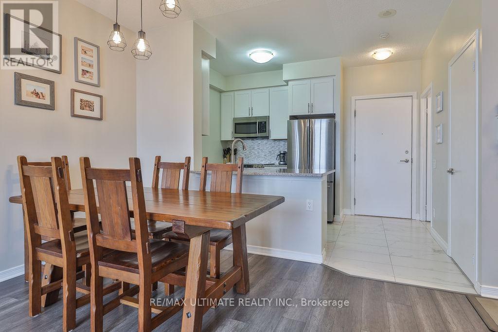 2404 - 60 Heintzman Street, Toronto, Ontario  M6P 5A1 - Photo 9 - W13031214