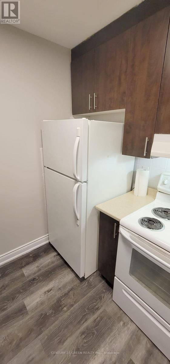 902 - 3065 Queen Frederica Drive, Mississauga, Ontario  L4Y 3A3 - Photo 10 - W13031216