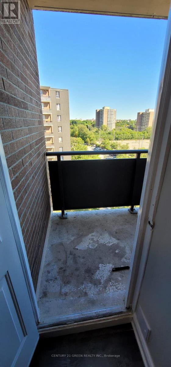 902 - 3065 Queen Frederica Drive, Mississauga, Ontario  L4Y 3A3 - Photo 21 - W13031216