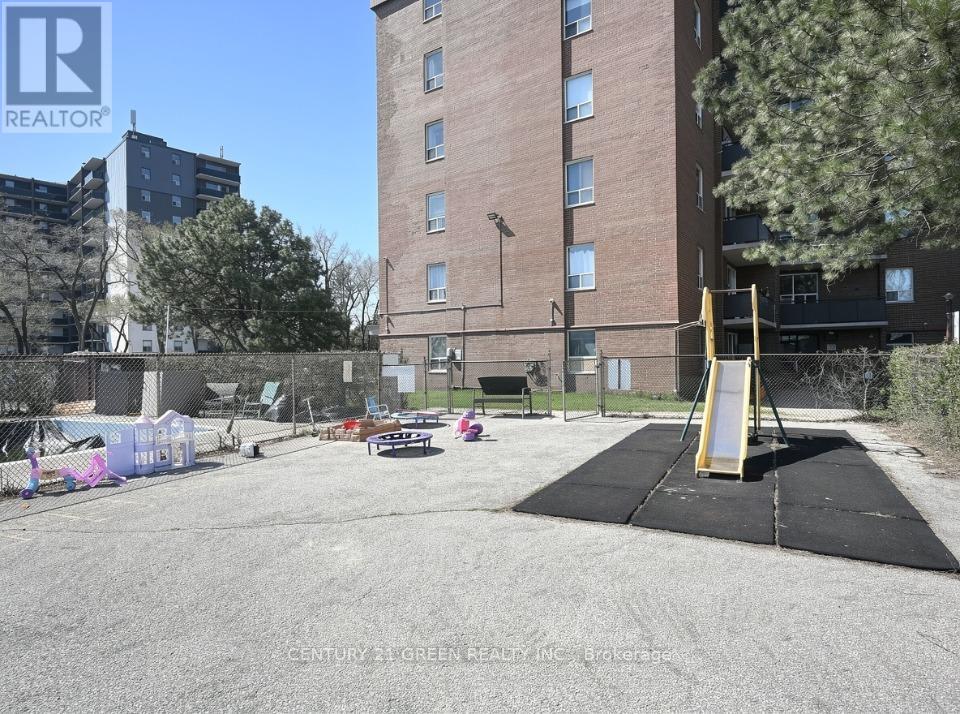 902 - 3065 Queen Frederica Drive, Mississauga, Ontario  L4Y 3A3 - Photo 23 - W13031216