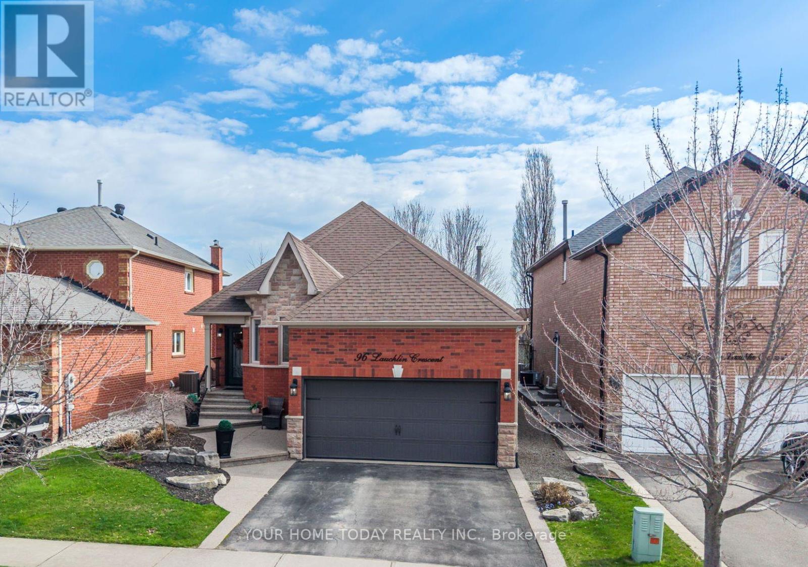 96 Lauchlin Crescent, Halton Hills, Ontario  L7G 5R5 - Photo 2 - W13031220