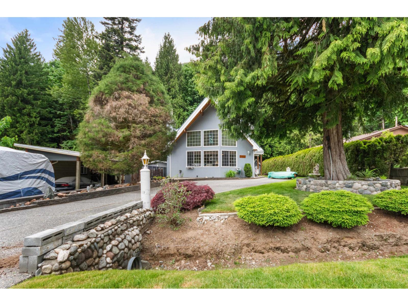 66611 KERELUK ROAD|Kawkawa Lake, Hope, British Columbia