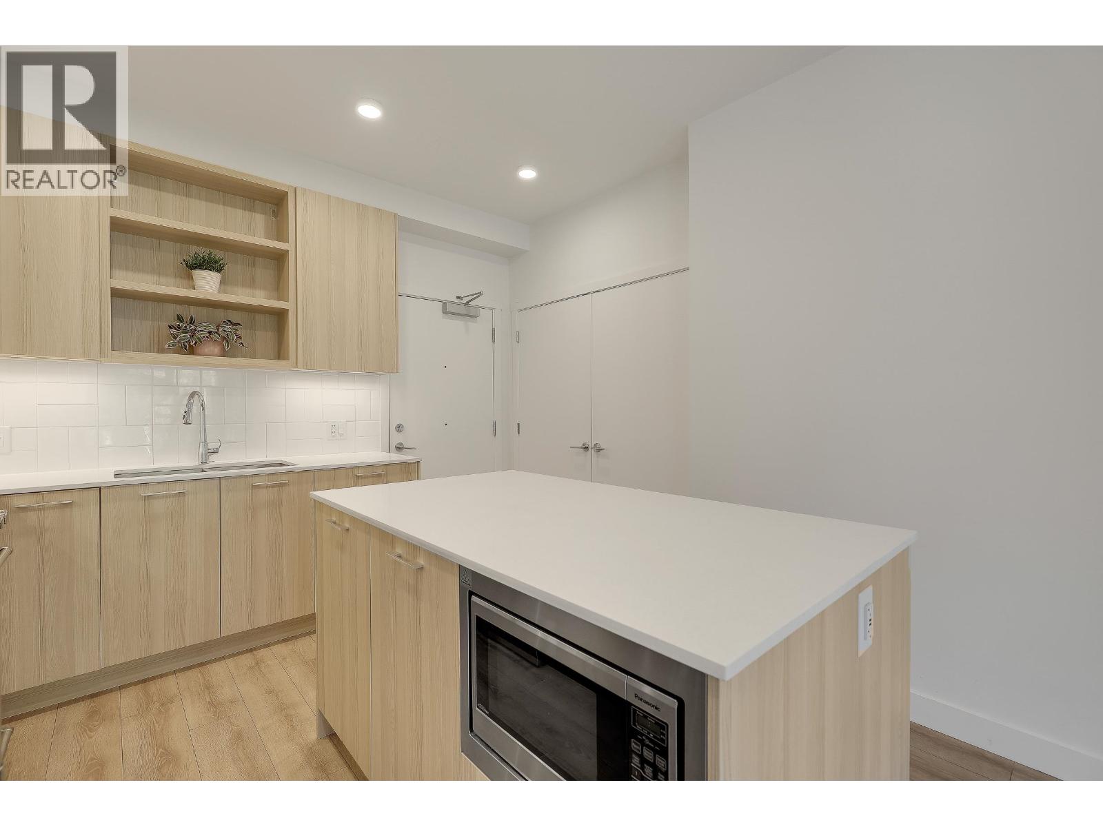 105 741 Anskar Court, Coquitlam, British Columbia  V3J 0N3 - Photo 12 - R3103581