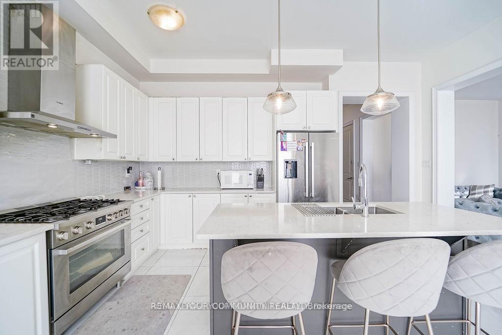 133 Marcel Brunelle Drive, Whitby, Ontario  L1P 0G7 - Photo 9 - E13028922