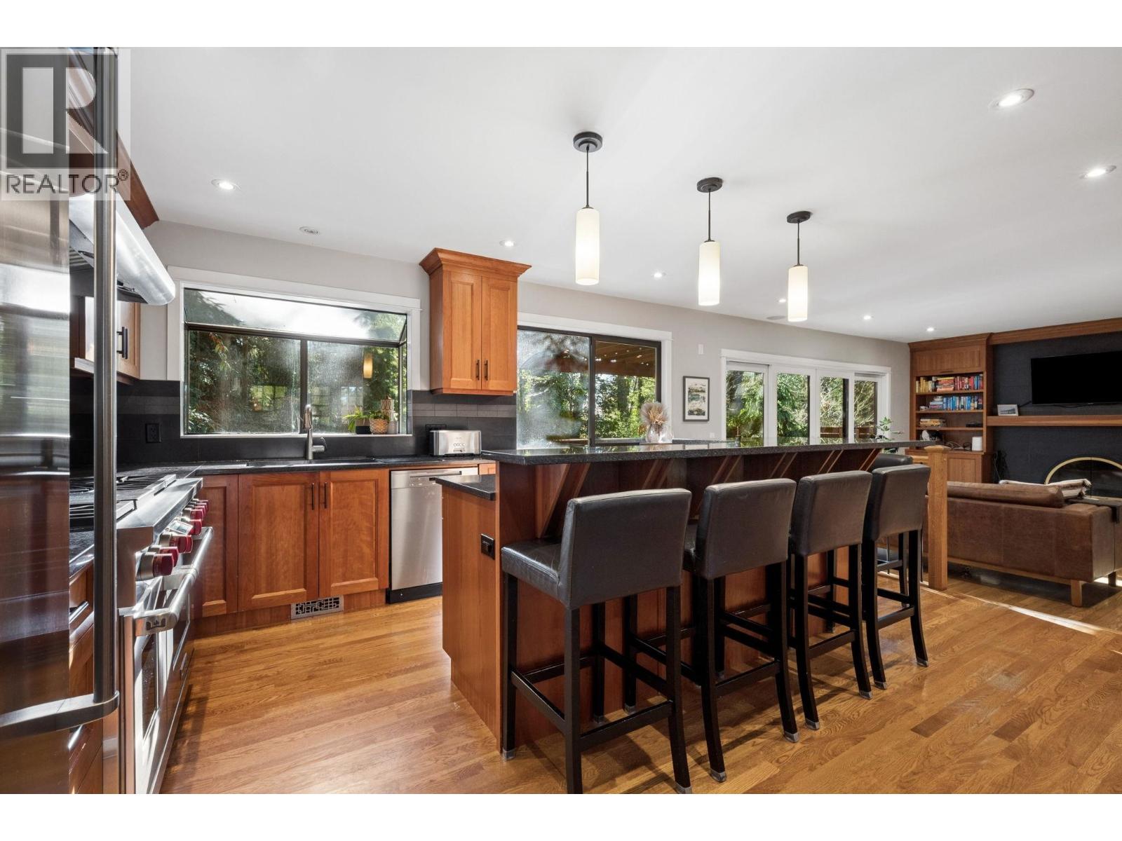 2857 Violet Street, North Vancouver, British Columbia  V7H 2L7 - Photo 10 - R3113945