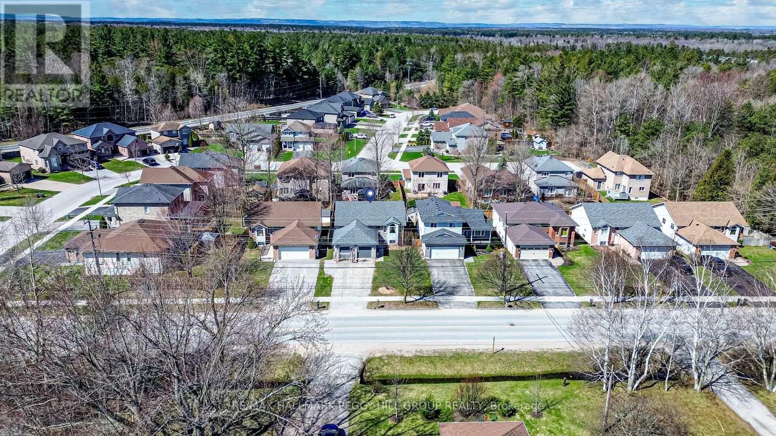 11 Vernon Street, Essa, Ontario  L3W 0V5 - Photo 14 - N12924922