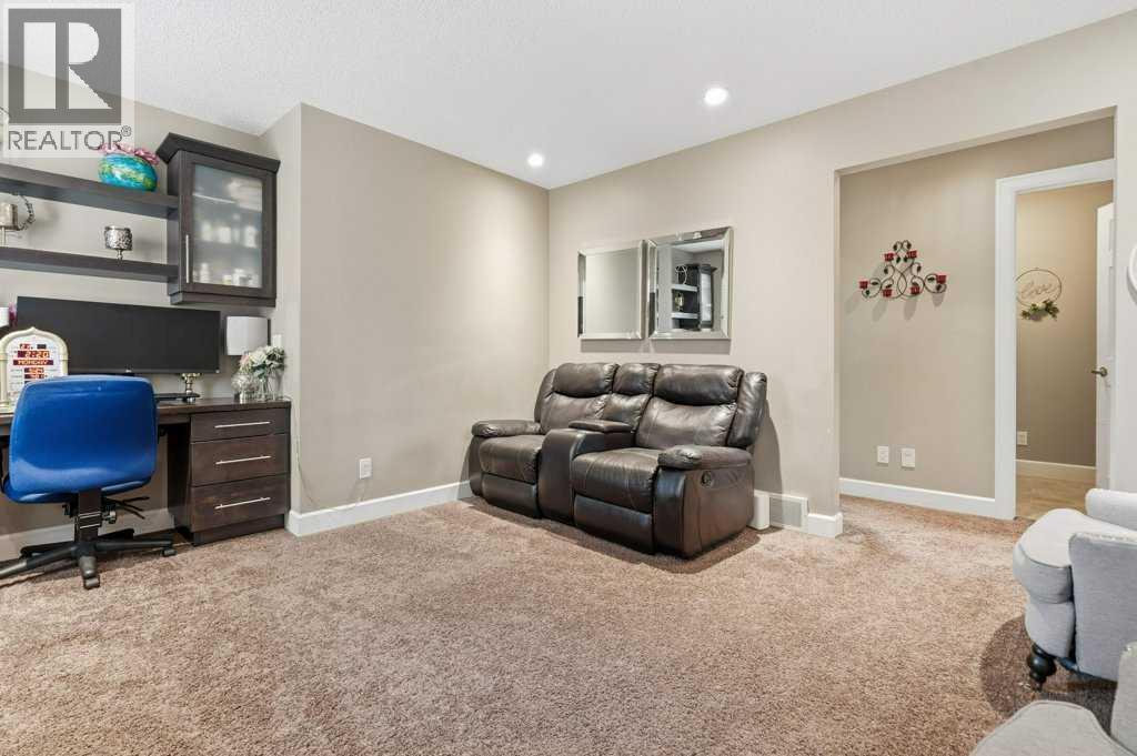 148 Viewpointe Terrace, Chestermere, Alberta  T1X 0P9 - Photo 36 - A2298251