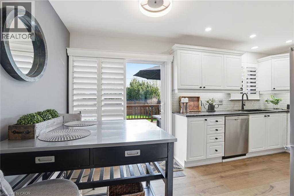 663 Mullin Way, Burlington, Ontario  L7L 4J6 - Photo 21 - 40823251