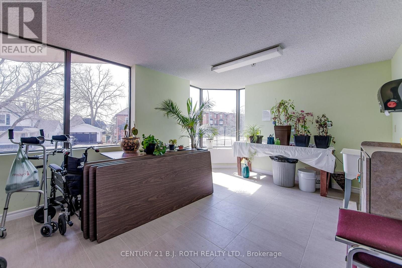 301 - 181 Collier Street, Barrie, Ontario  L4M 5L6 - Photo 38 - S12843760