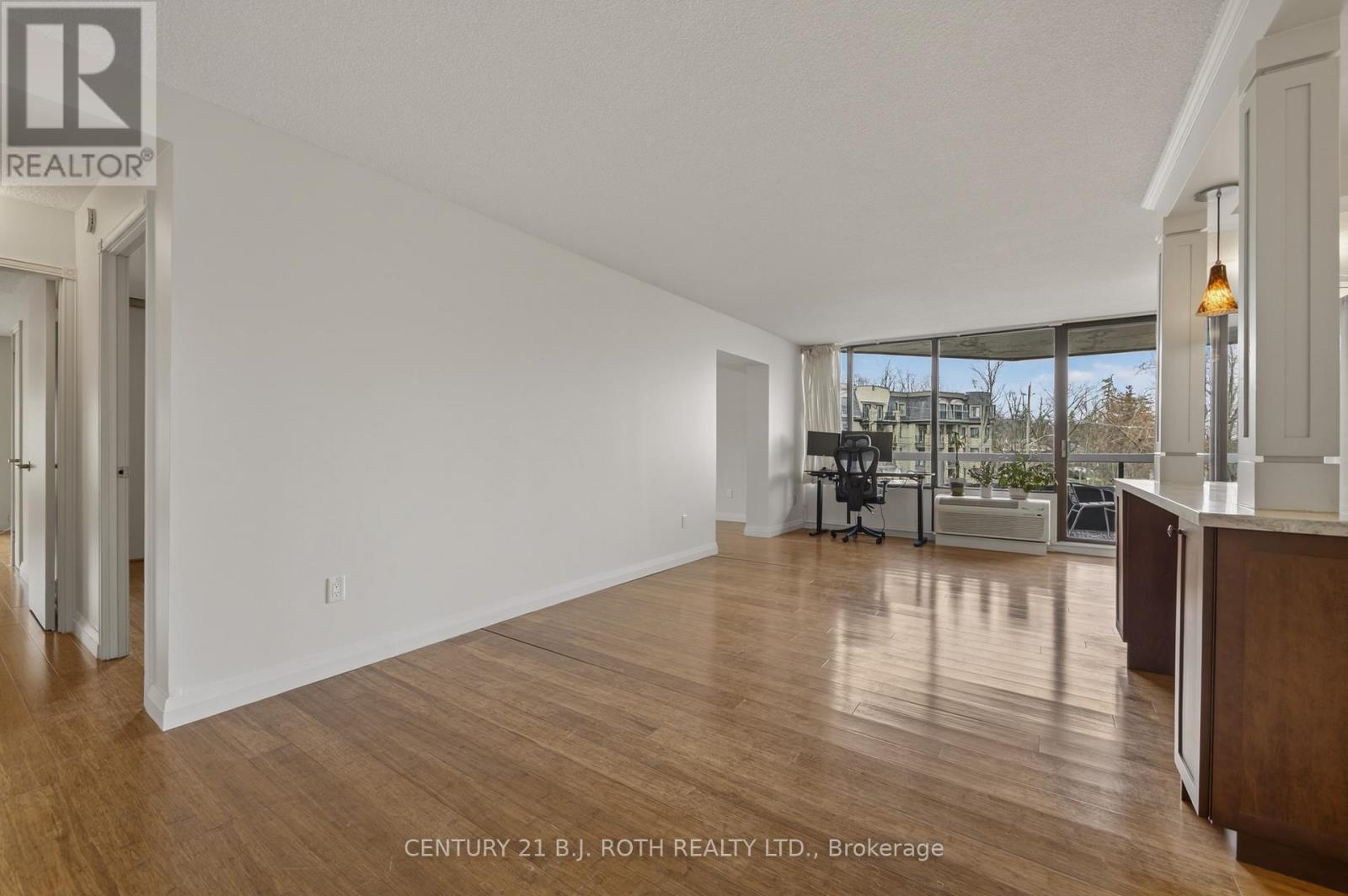 301 - 181 Collier Street, Barrie, Ontario  L4M 5L6 - Photo 8 - S12843760