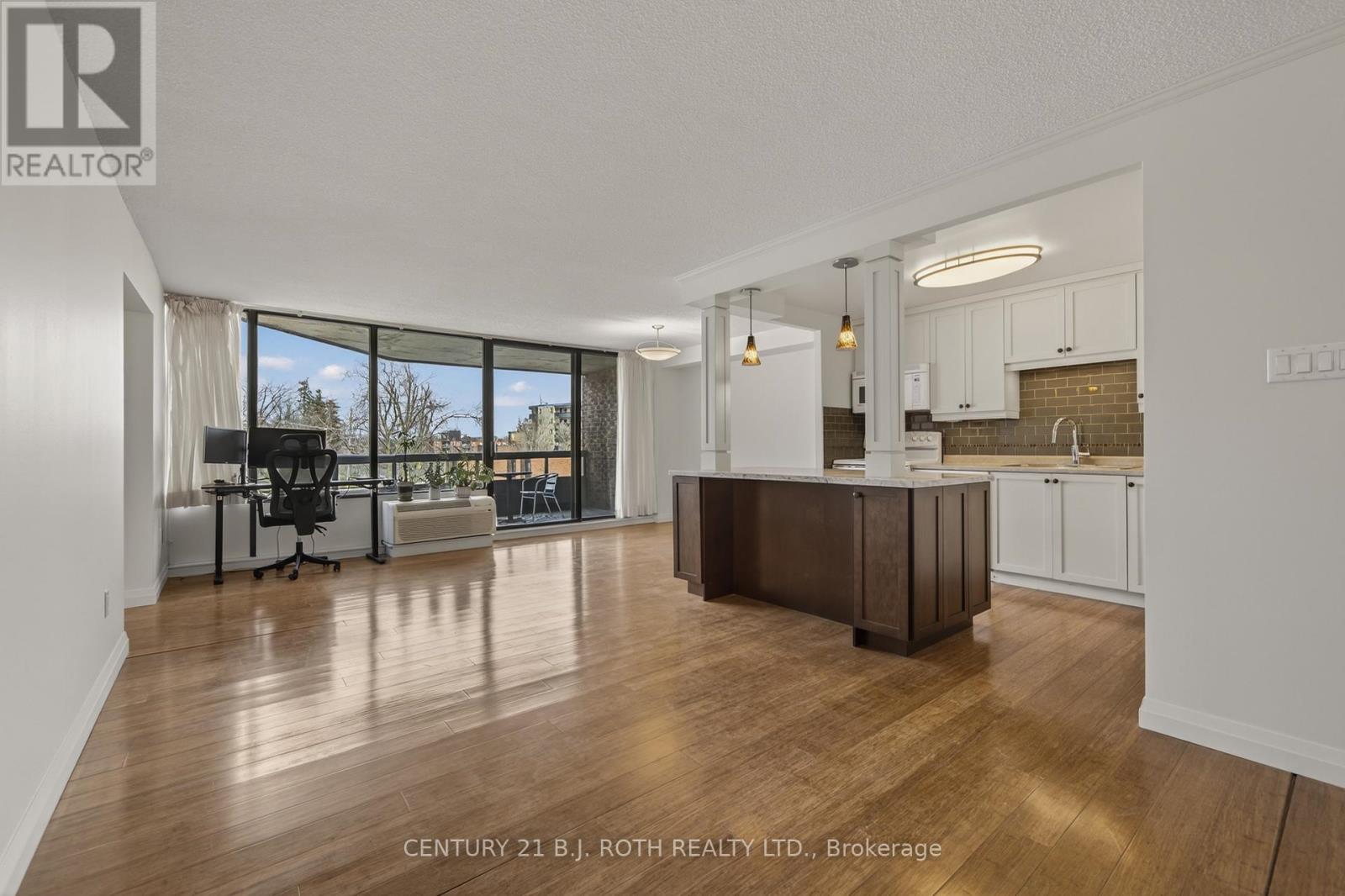 301 - 181 Collier Street, Barrie, Ontario  L4M 5L6 - Photo 6 - S12843760