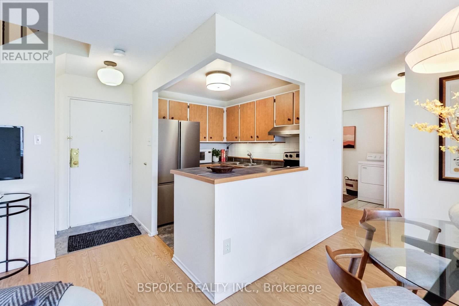 103 - 2001 Bonnymede Drive, Mississauga, Ontario  L5J 4H8 - Photo 6 - W13031162