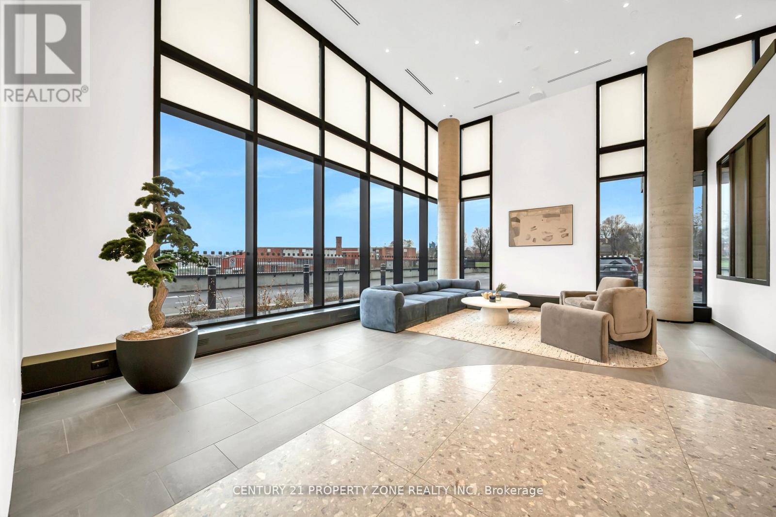 1914 - 25 Wellington Street, Kitchener, Ontario  N2G 0G5 - Photo 4 - X13021672