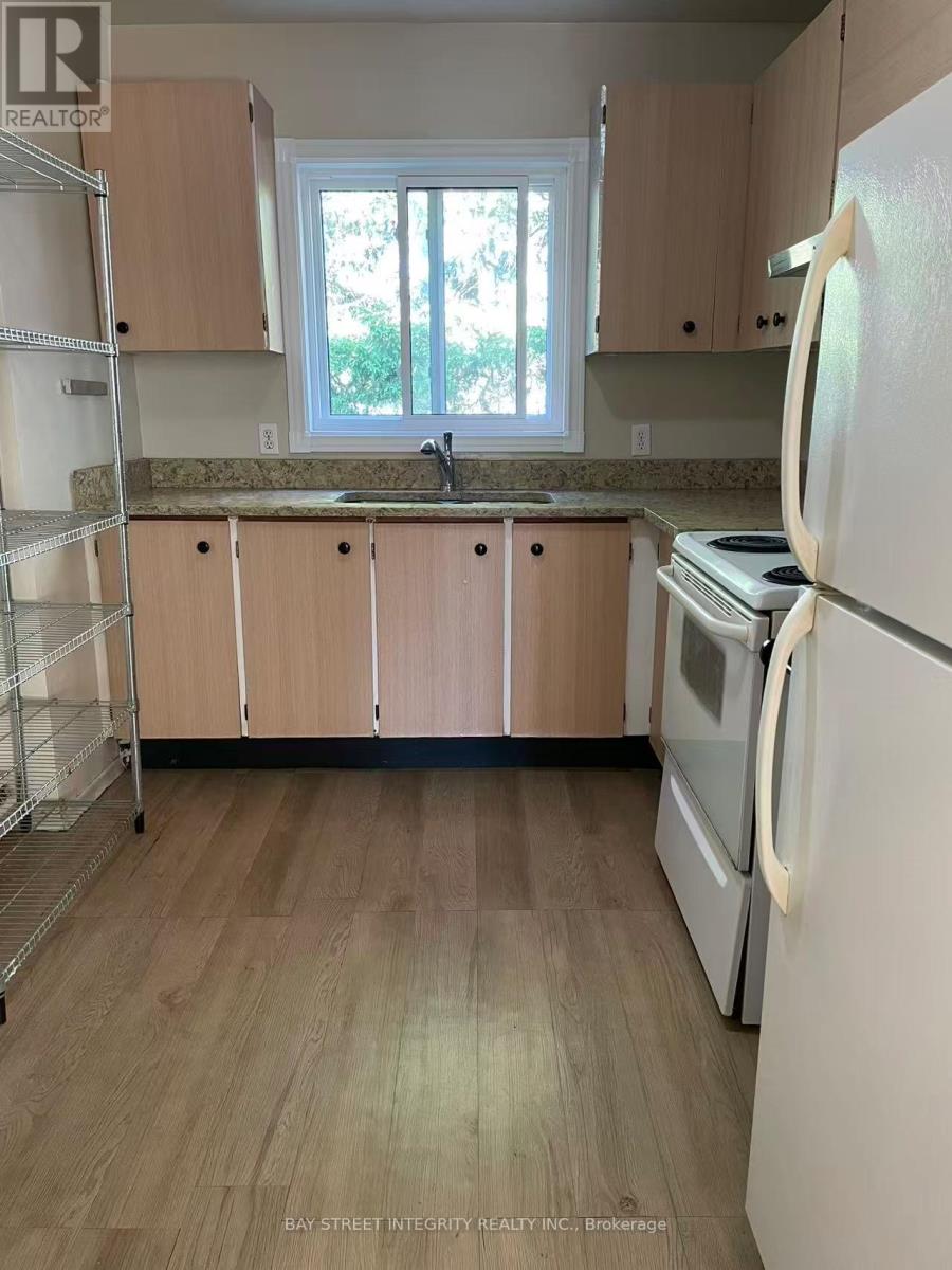 228 Westcourt Place, Waterloo, Ontario  N2L 2R7 - Photo 8 - X13030270