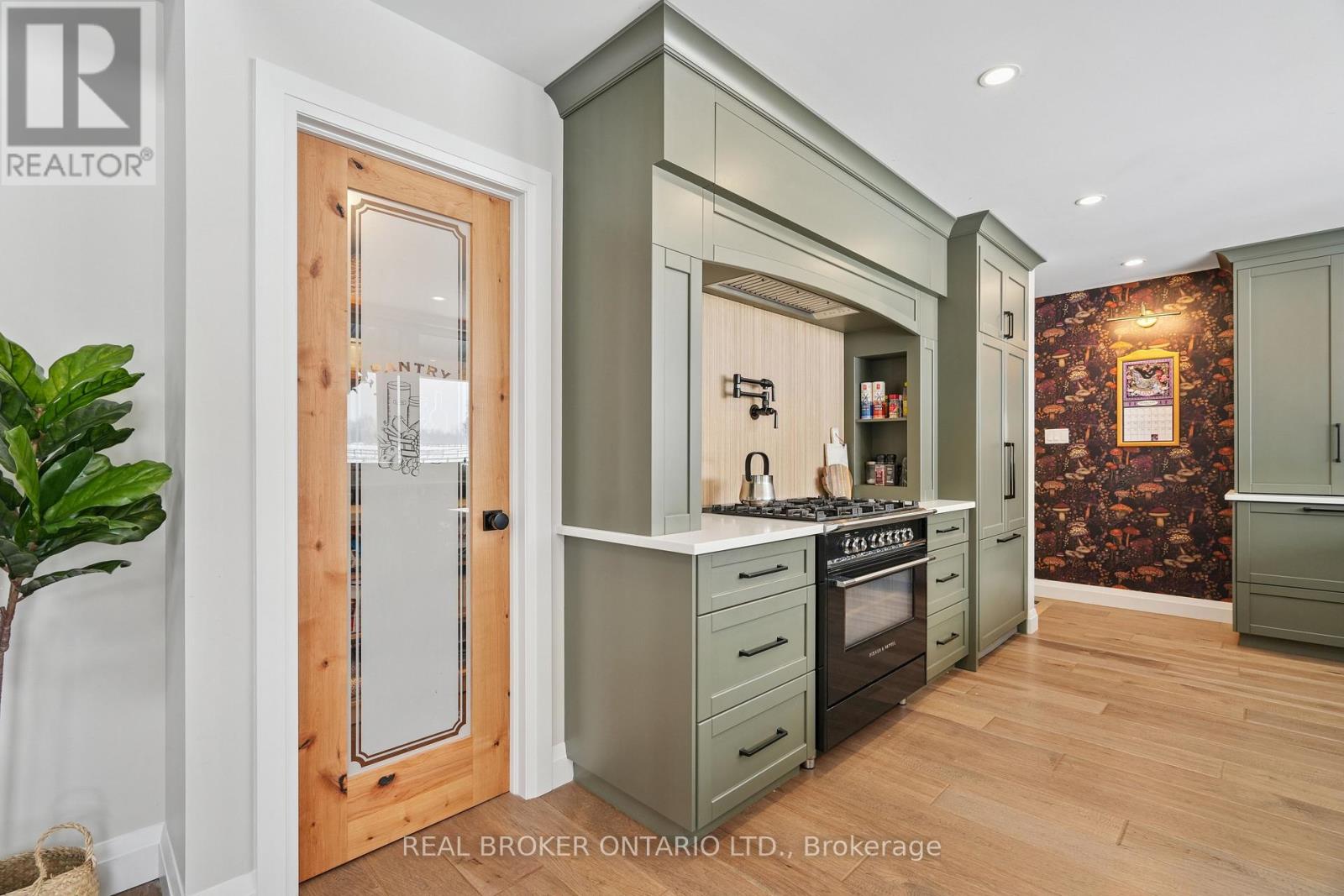 8687 Wellington Rd 22, Guelph/eramosa, Ontario  N0B 2K0 - Photo 9 - X12998394