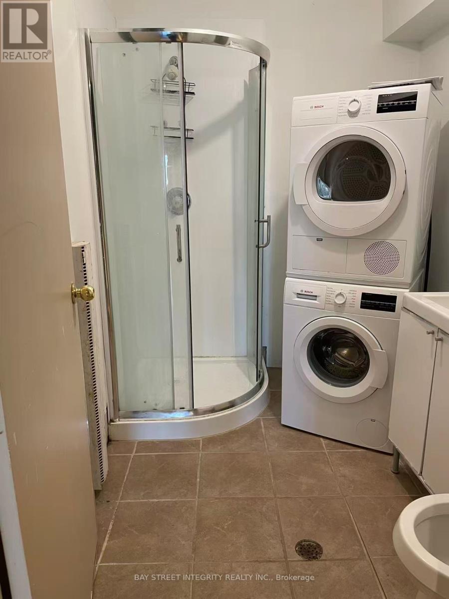 228 Westcourt Place, Waterloo, Ontario  N2L 2R7 - Photo 14 - X13030270