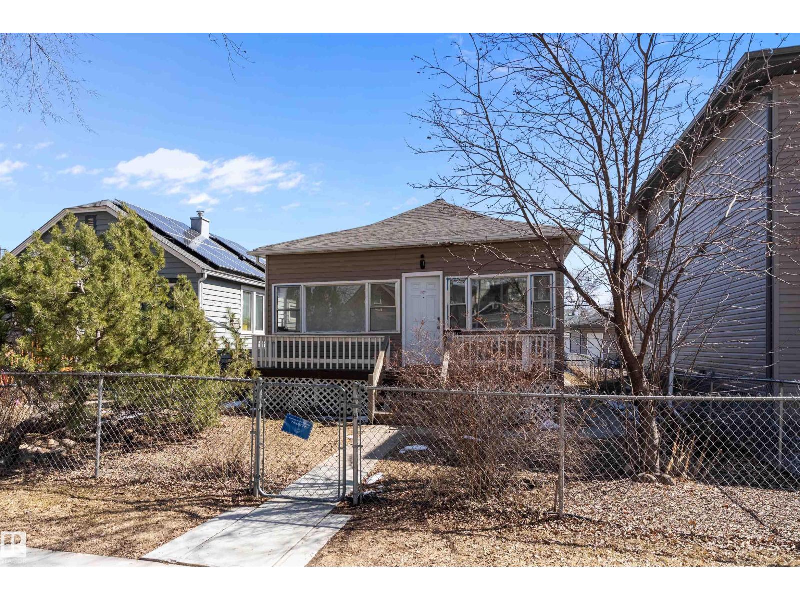 11919 96 St Nw, Edmonton, Alberta  T5G 1V6 - Photo 2 - E4483523