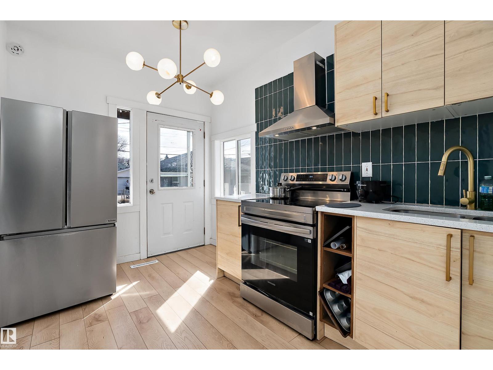 11919 96 St Nw, Edmonton, Alberta  T5G 1V6 - Photo 9 - E4483523