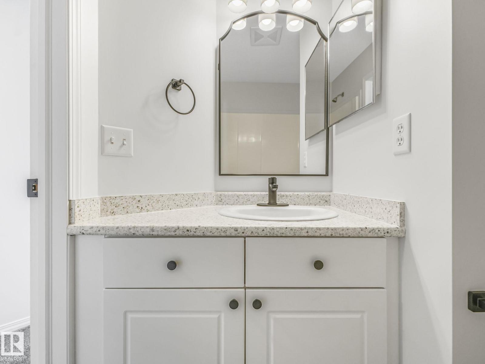 #14 15128 22 St Nw, Edmonton, Alberta  T5Y 2W5 - Photo 42 - E4483524