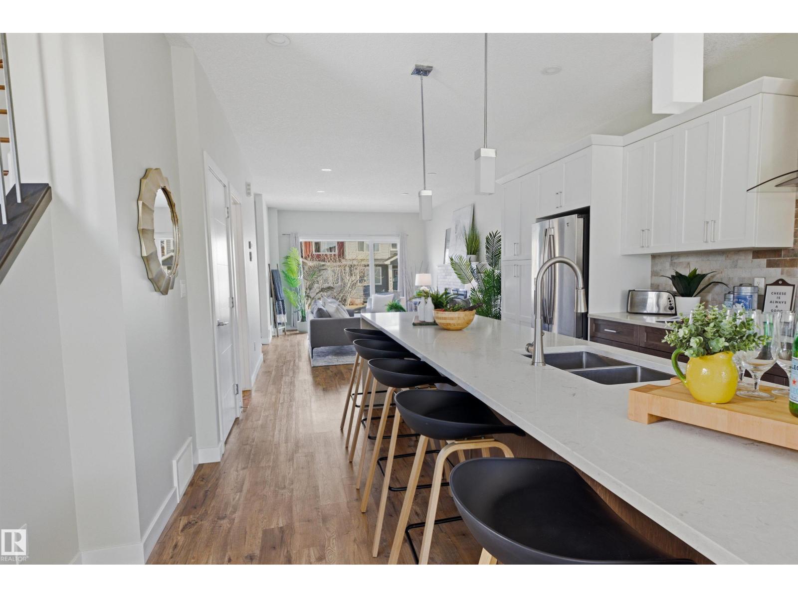 9928 151 St Nw Nw, Edmonton, Alberta  T5P 1T2 - Photo 13 - E4483525