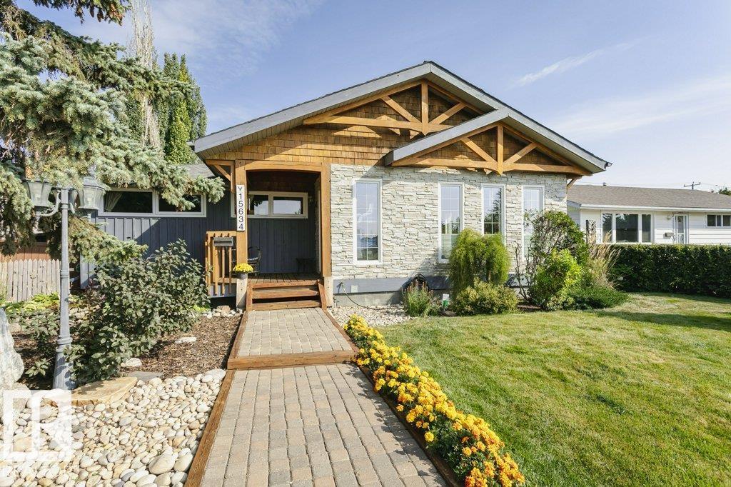 15634 81 Av Nw, Edmonton, Alberta  T5R 3P4 - Photo 2 - E4483526