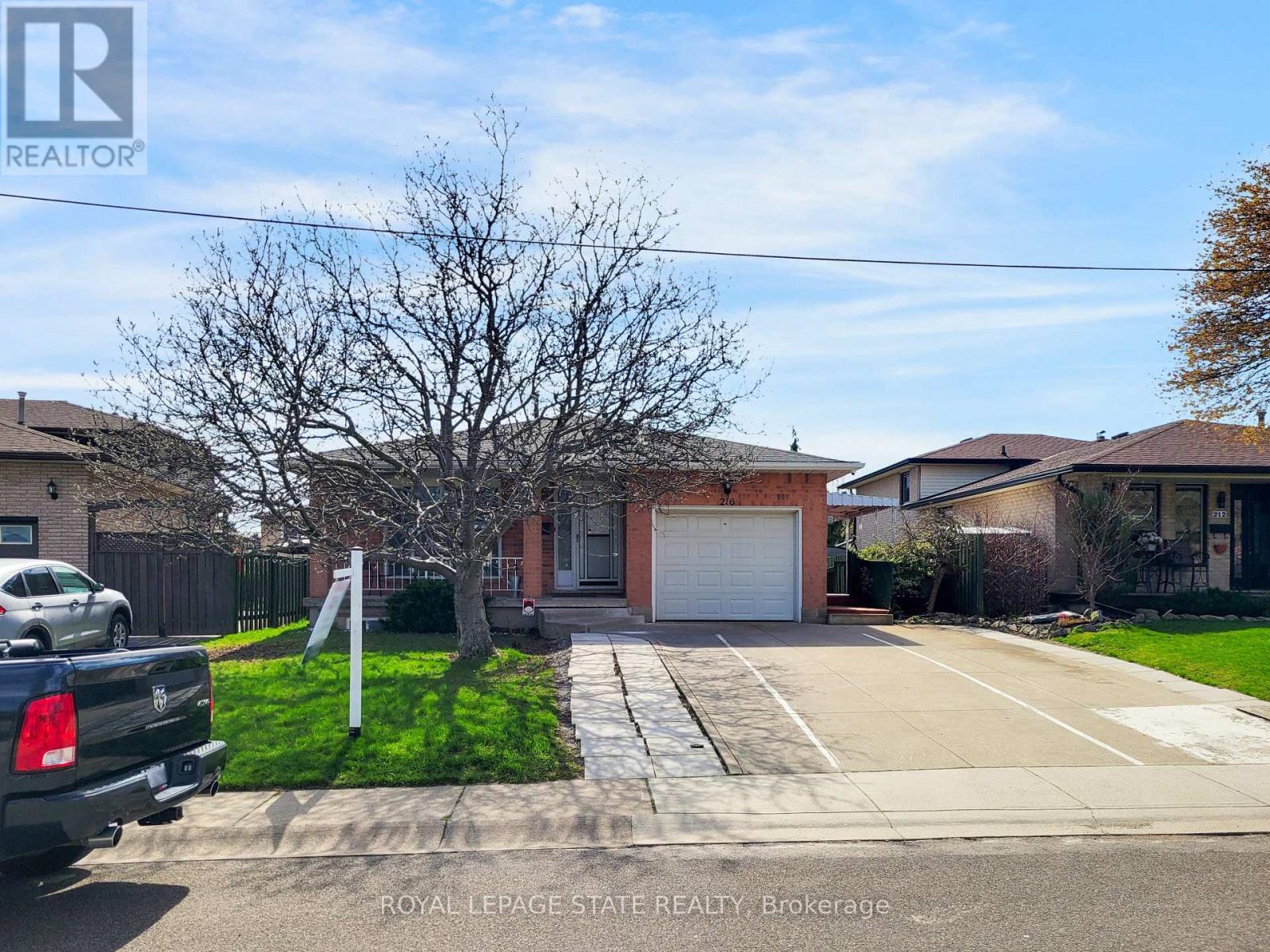 216 RAVENBURY DRIVE, Hamilton, Ontario