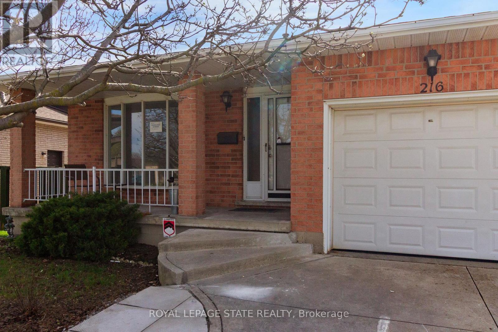 216 Ravenbury Drive, Hamilton, Ontario  L8W 2J1 - Photo 3 - X13031184