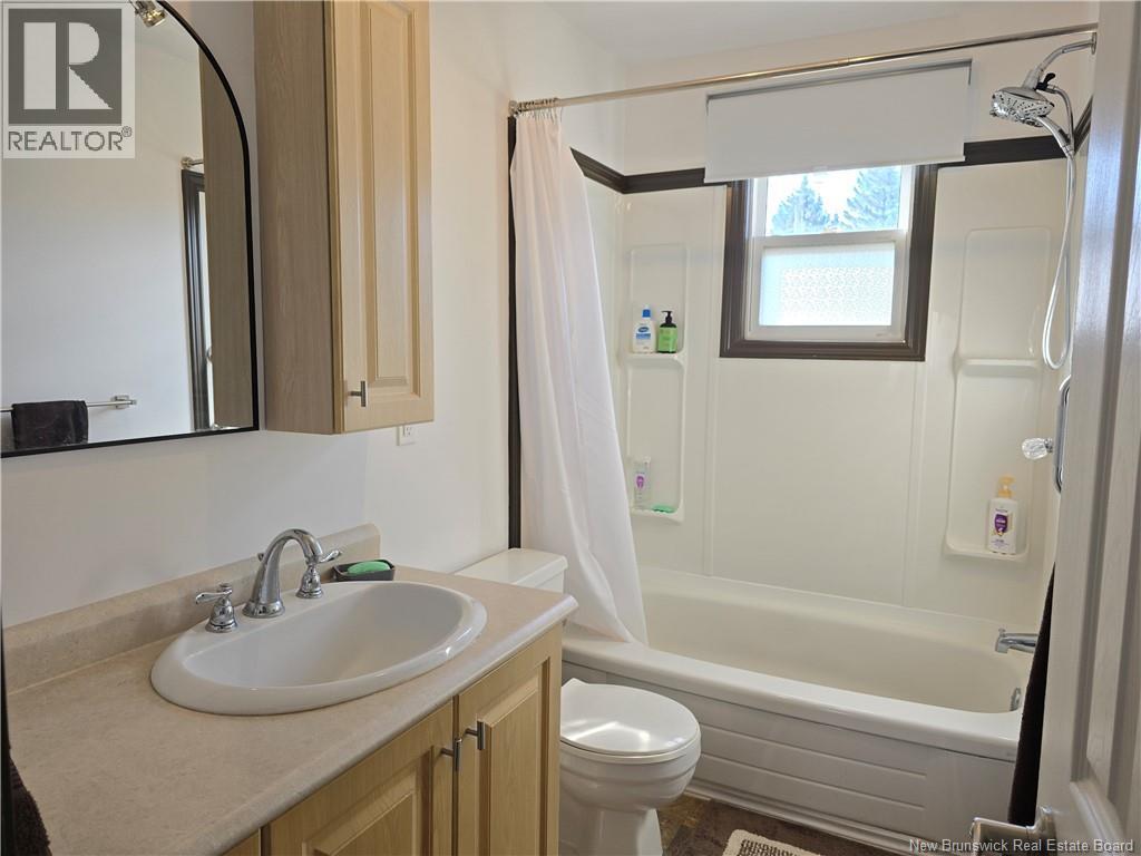 462 Saulnier Est, Tracadie, New Brunswick  E1X 1E3 - Photo 18 - NB137615